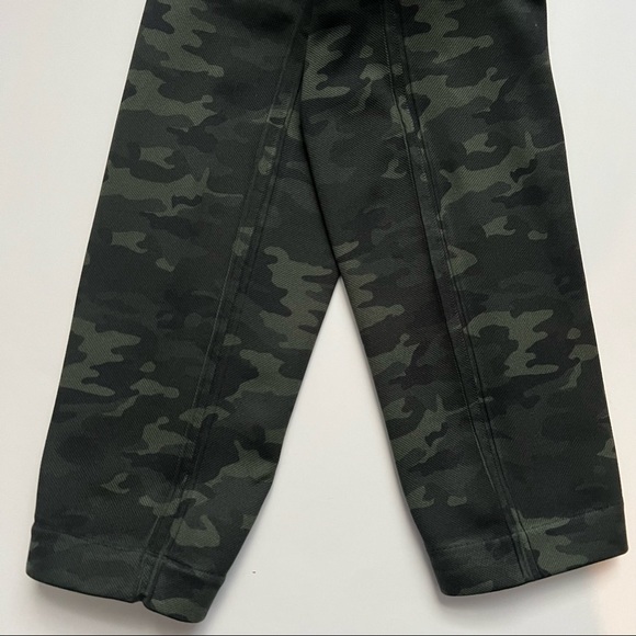 Spanx Seamless Camo Leggings - Picture 4 of 5